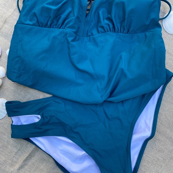 Beachsissi Tankini set in a Soft Green Colour Criss Cross Back Cut Out Bottoms - Picture 3 of 15